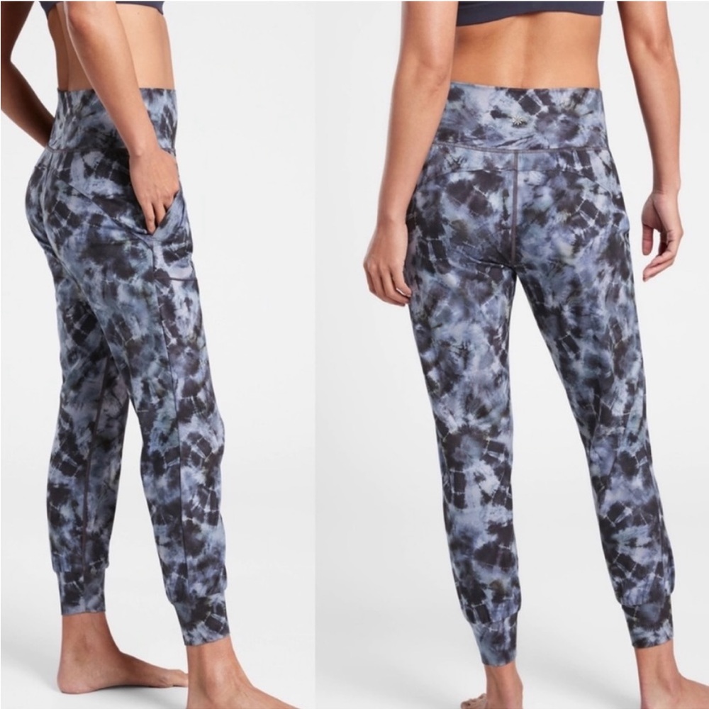 Athleta Blue and Black Tie-Dye Leggings